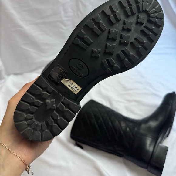 Chanel 2014 Interlocking CC logo Rain Boots - Picture 6 of 10